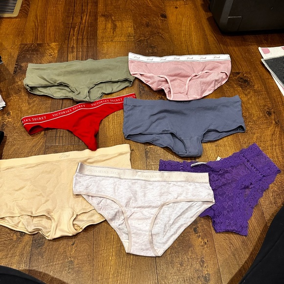 Victoria's Secret Bundle - Picture 11 of 11